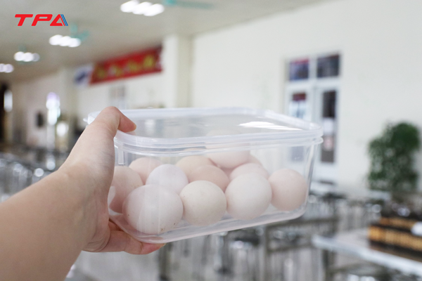 Trứng gà ta được ban lãnh đạo lựa chọn từ những nhà cung cấp thực phẩm sạch 
